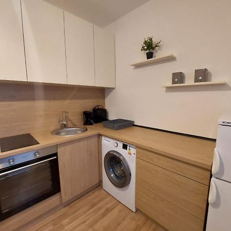Utulny Apartman V Centre Bb Банска-Бистрица Экстерьер фото