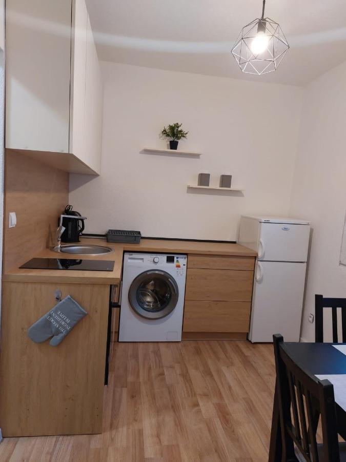 Utulny Apartman V Centre Bb Банска-Бистрица Экстерьер фото